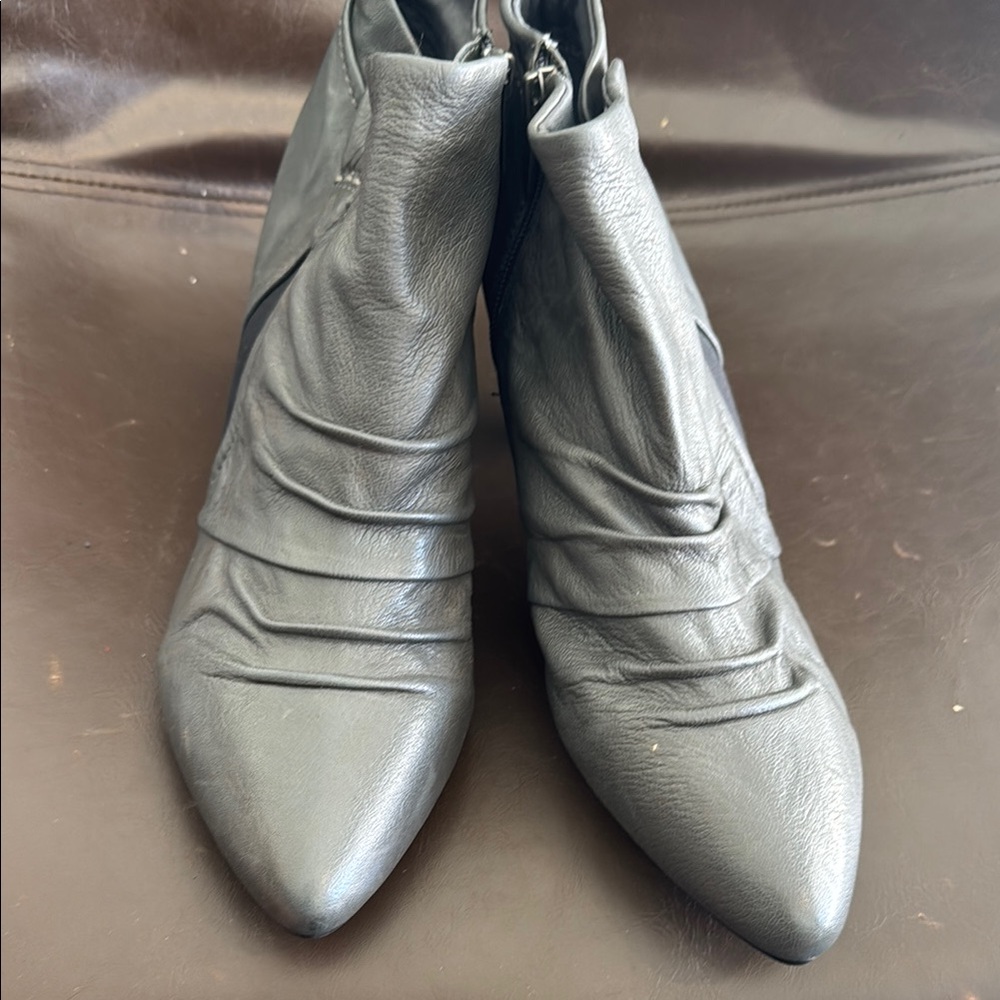 Kenneth Cole Reaction Women's Gray Ankle Boots